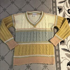 Vintage berries Women's V-Neck Acrylic Sweater